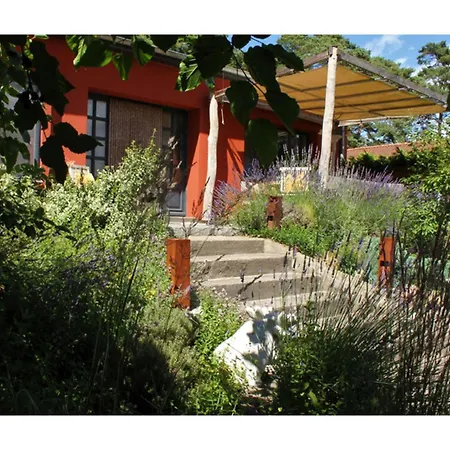 Strandbusch アパート *